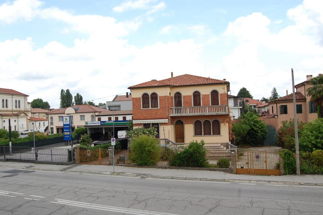 Locazione Turistica Elite Parco Brentelle Bed & Breakfast - Chiesanuova 135 E 167 帕多瓦 外观 照片