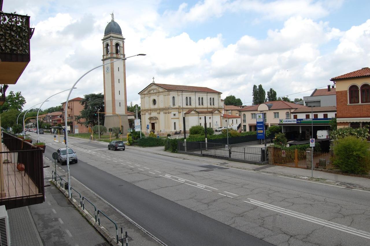 Locazione Turistica Elite Parco Brentelle Bed & Breakfast - Chiesanuova 135 E 167 帕多瓦 外观 照片